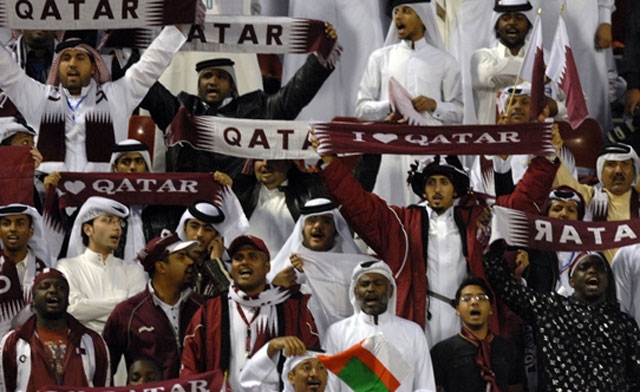 Le Qatar paye des supporters pour remplir et mettre l’ambiance dans les stades 