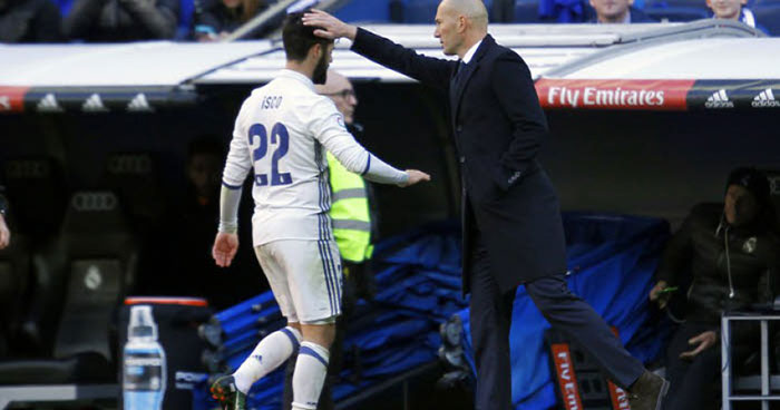 Zidane fait une déclaration ferme sur l'avenir d'Isco au Real Madrid admettant les intérêts de Chelsea & des Spurs