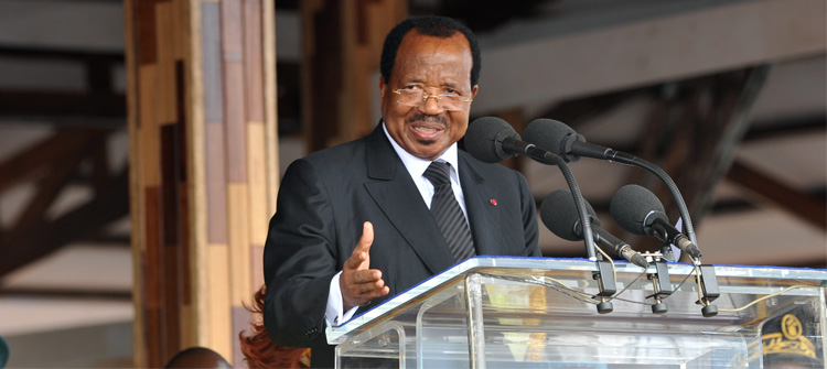 Le chef de l’Etat du Cameroun prime les Lions indomptables