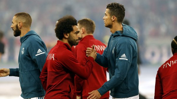 Cristiano Ronaldo place Mohamed Salah dans la course en Or !