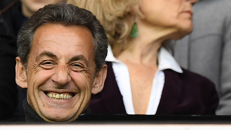 Nicolas Sarkozy dément des incidents lors de Barça - PSG
